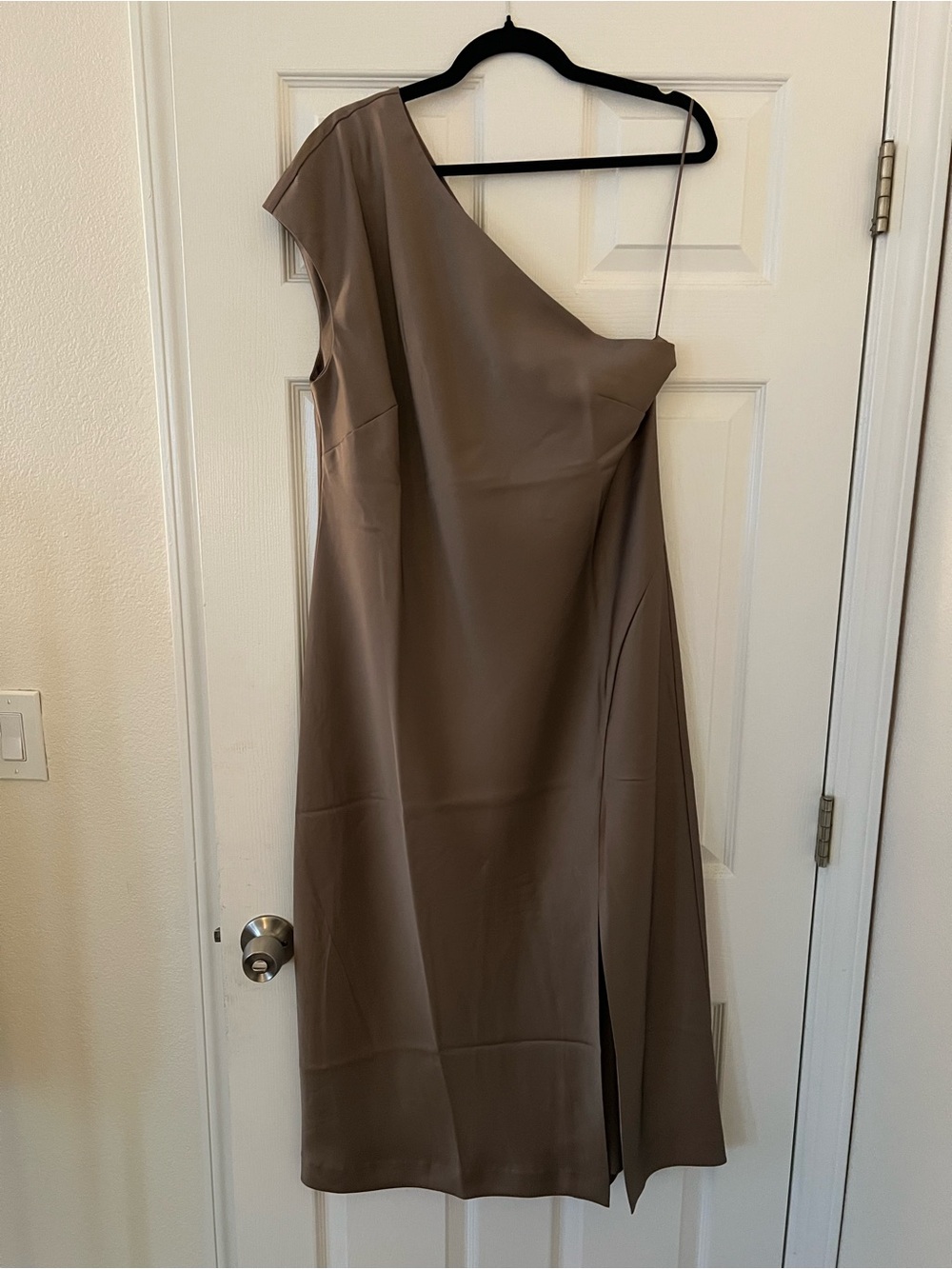 Banana Republic One-Shoulder Dress in Taupe